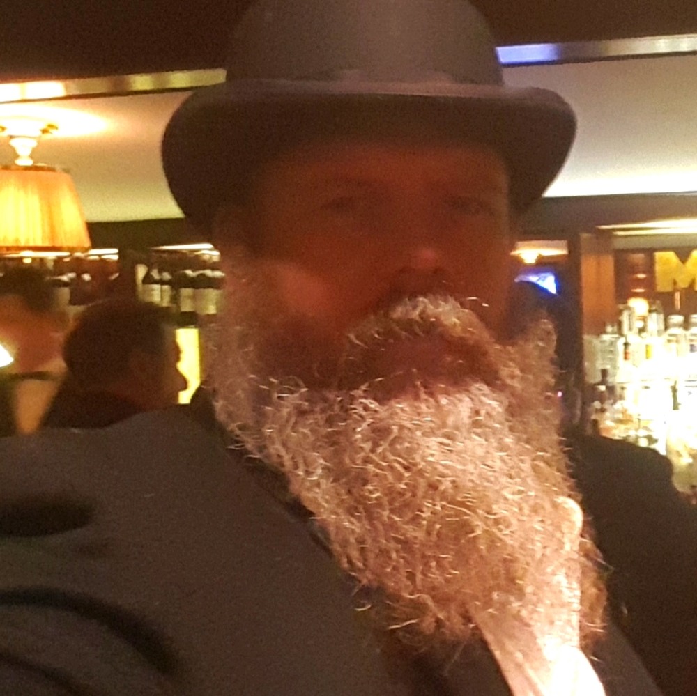 Meet your Posher, Curtis